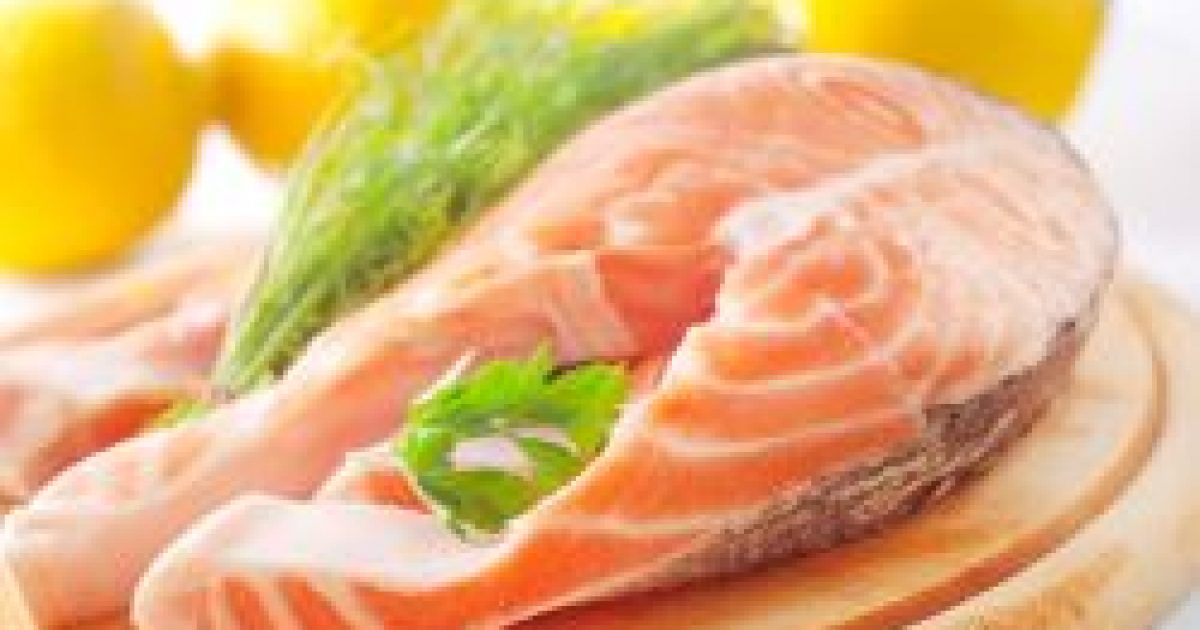 Ellensúlyozhatja az egészségtelen ételek káros hatásait a halolaj