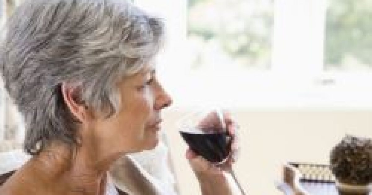 Miért tűri idősebb korban nehezebben a szervezet a túlzott alkoholfogyasztást?