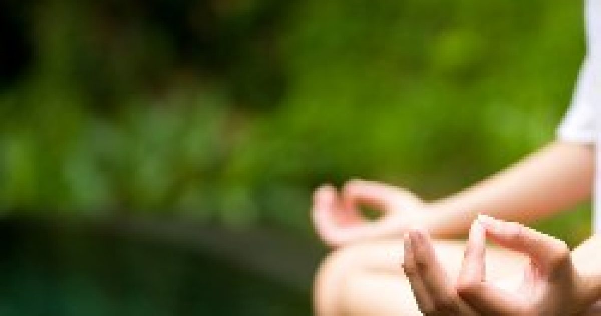 A jóga enyhíti a menopauza tüneteit