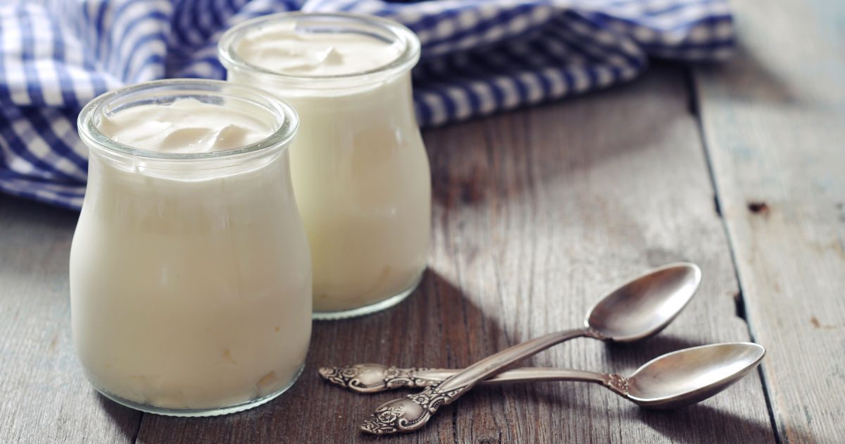 Probiotikum a savanyú tejtermékekben – joghurt, író és társai